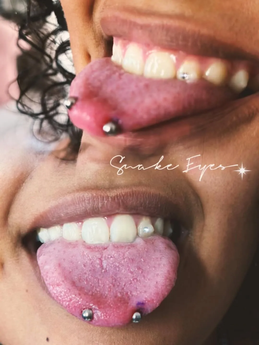 Piercing doble en la lengua (snake eyes)